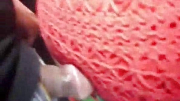 স্বেচ্ছাসেবী পর্নস্টাররা দুর্দান্ত এফএফএম অ্যাকশনে একটি ফ্যালাস ভাগ করে চুদা চদি ভিডিও নেয়